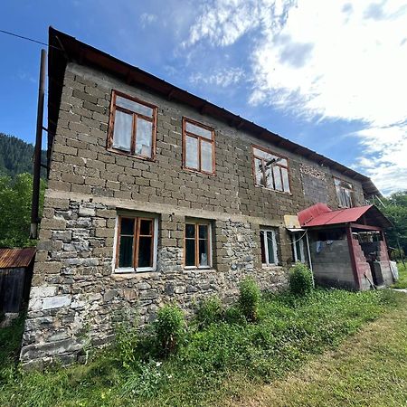 Tsknari Oda Oni Exterior photo